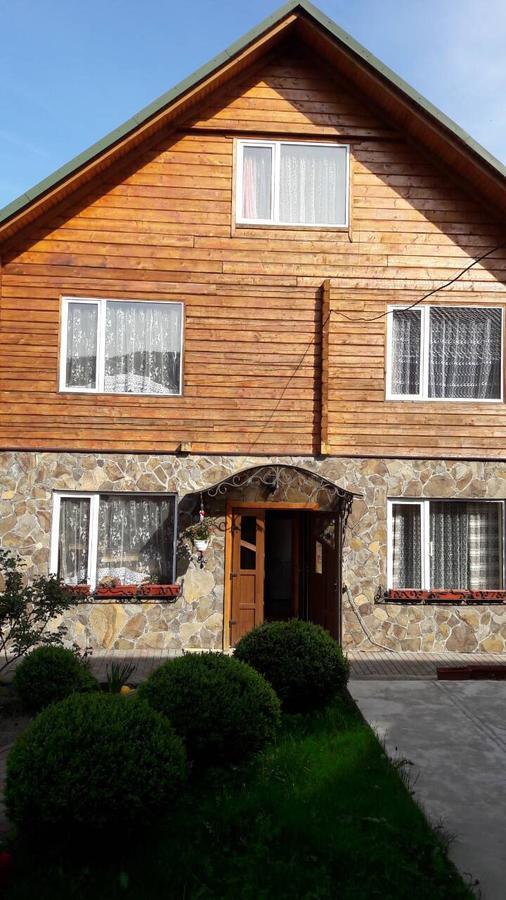 U Romana Yaremche Bagian luar foto