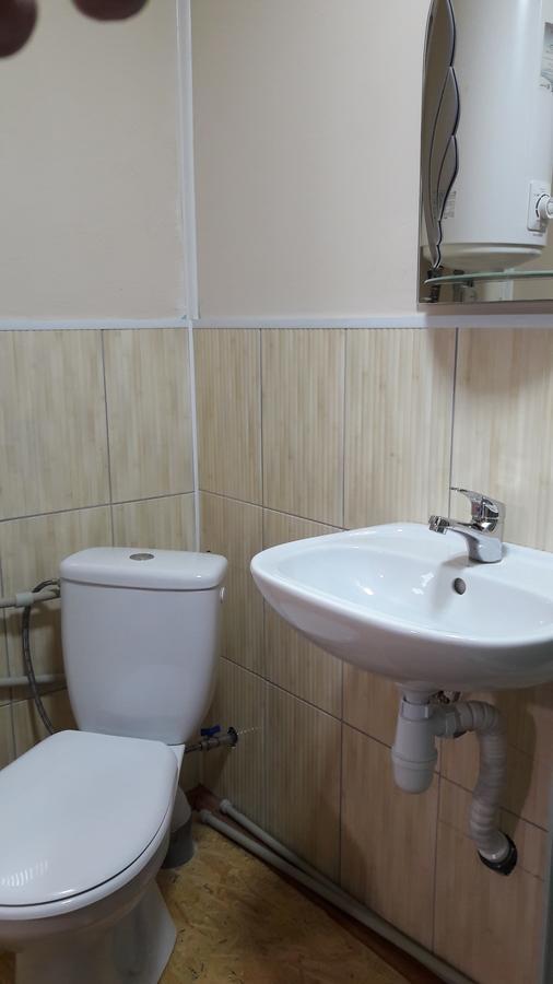 U Romana Yaremche Bagian luar foto